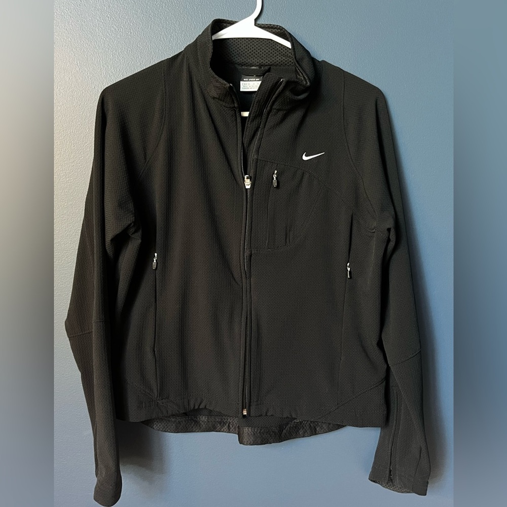 Nike sphere dry black jacket size medium